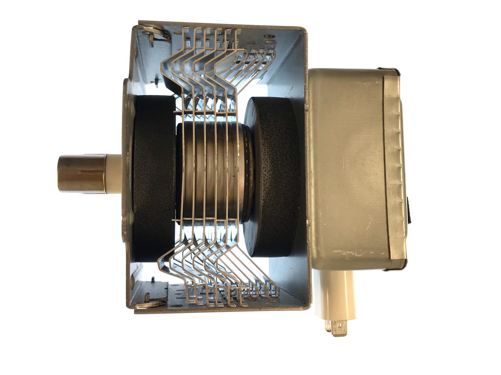 Minifinker Pièces de magnétron pour four à micro-ondes minifinker Magnétron  pour M24FB 210A minifinker electromenager micro-ondes - Cdiscount  Electroménager